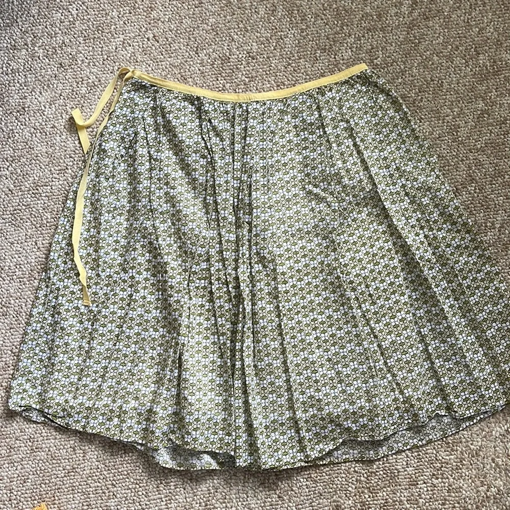 6 Beautiful skirts Bargain All or none.  Benetton, Banana Rep, AE - Picture 3 of 7
